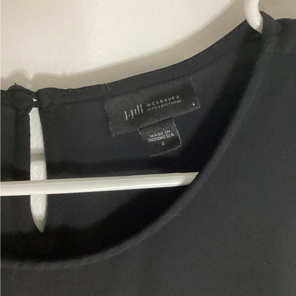 J. Jill Elegant Black Sleeveless Top Size Small - Picture 4 of 4